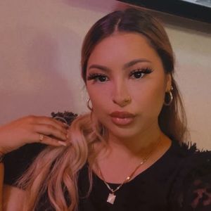 Meet your Posher, Araseli